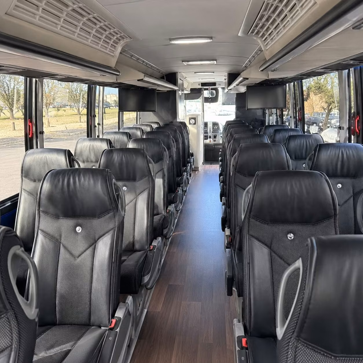 alexandria charter buses